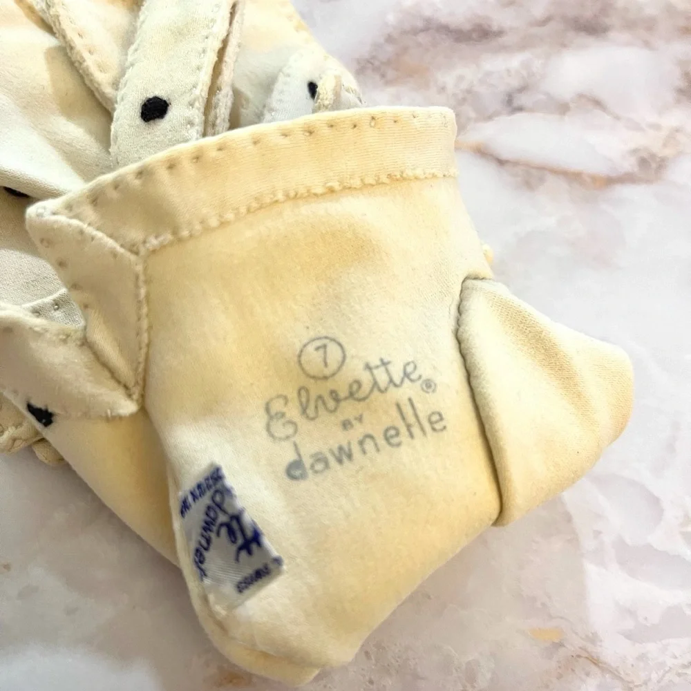 Vintage polka dot gloves, Elvette by Dawnelle